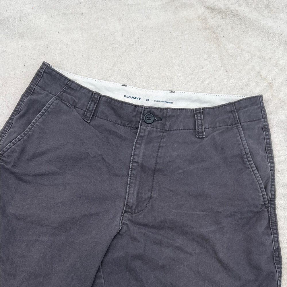 Old Navy Men's Charcoal Gray Chino Shorts